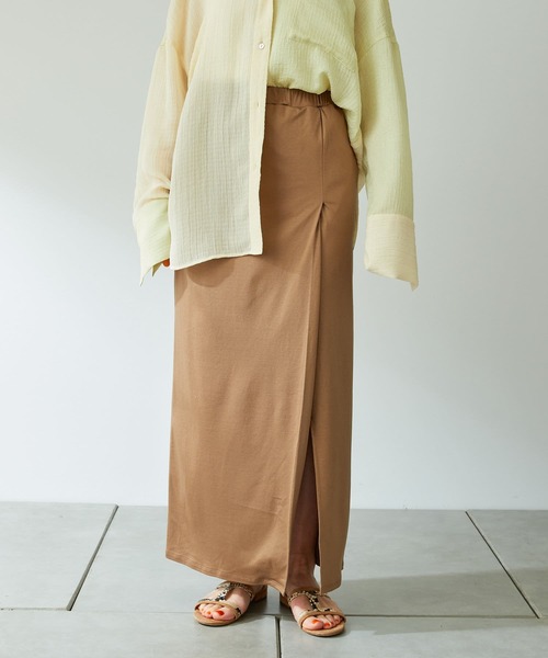 COLLAGE GALLARDAGALANTE（コラージュガリャルダガランテ）の「スニーカーにヒールに合うカットスリットタイトスカート/手洗い可（スカート・レディース・ブラック/ベージュ/ブルー・FREE）」の8枚目の写真