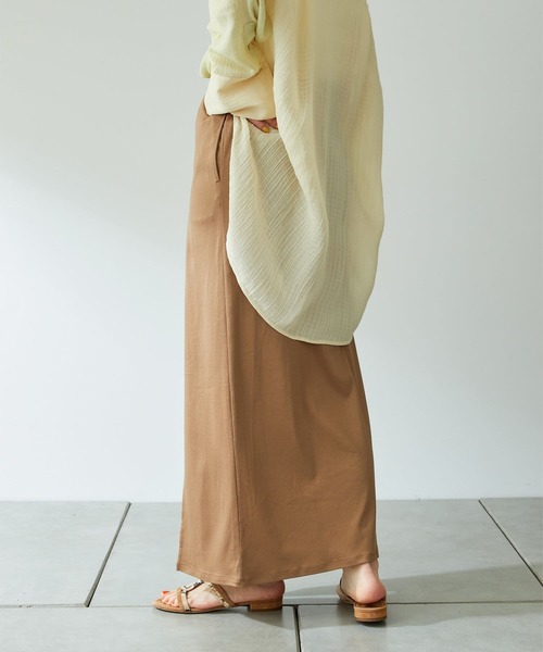 COLLAGE GALLARDAGALANTE（コラージュガリャルダガランテ）の「スニーカーにヒールに合うカットスリットタイトスカート/手洗い可（スカート・レディース・ブラック/ベージュ/ブルー・FREE）」の12枚目の写真