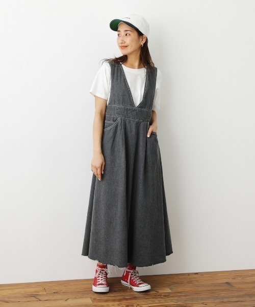 RODEO CROWNS WIDE BOWL（ロデオクラウンズワイドボウル）の「デニムサロペットワンピース（ワンピース・レディース・ブルー/ブラック・FREE）」の19枚目の写真