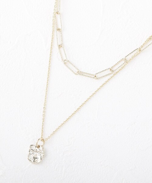 SHOO・LA・RUE(シューラルー)の「◆ボールチェーン&プレートネックレス(ネックレス・レディース・シルバー/ゴールド・00)」の2枚目の写真