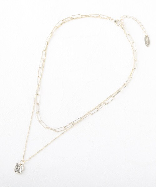 SHOO・LA・RUE(シューラルー)の「◆ボールチェーン&プレートネックレス(ネックレス・レディース・シルバー/ゴールド・00)」の4枚目の写真