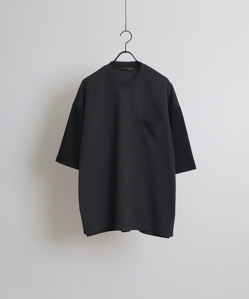 Confirm（コンファーム）の「ライトポンチルーズシルエットTシャツ【Confirm】（Tシャツ/カットソー・メンズ・ナチュラル/ホワイト/ブラック/ライトグレー/ブラウン/グリーン/ホワイト×グレー/チャコールグレー・L/M）」の4枚目の写真
