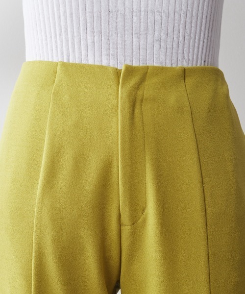 CHIC STYLE（シックスタイル）の「＜大きいサイズ＞センターシームカットソースリットパンツ シックスタイル（その他パンツ・レディース・ブラック/イエロー系/モカ・4L/5L/L/LL/3L）」の18枚目の写真