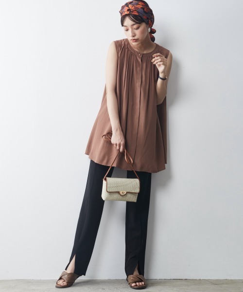 CHIC STYLE（シックスタイル）の「＜大きいサイズ＞センターシームカットソースリットパンツ シックスタイル（その他パンツ・レディース・ブラック/イエロー系/モカ・4L/5L/L/LL/3L）」の11枚目の写真