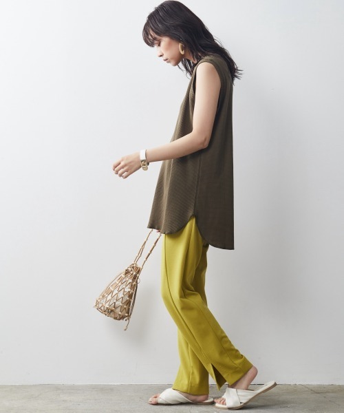 CHIC STYLE（シックスタイル）の「＜大きいサイズ＞センターシームカットソースリットパンツ シックスタイル（その他パンツ・レディース・ブラック/イエロー系/モカ・4L/5L/L/LL/3L）」の12枚目の写真