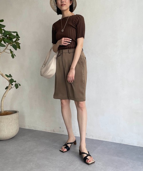 CAPRICIEUX LE'MAGE（カプリシューレマージュ）の「サテンハーフパンツ（その他パンツ・レディース・ブラウン/オリーブ・FREE）」の22枚目の写真