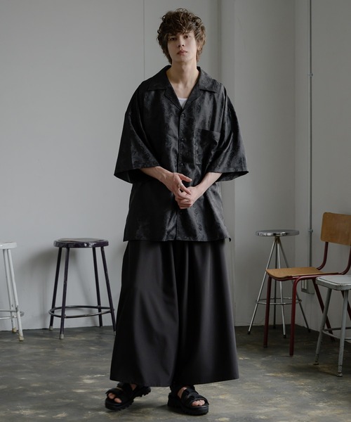 KUUUPY（クーピー）の「Flower Jacquard Open Collar Shirts - フラワージャカード織オープンカラーシャツ（シャツ/ブラウス・メンズ・ブラック・SMALL/MEDIUM/LARGE）」の8枚目の写真