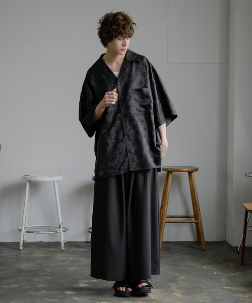 KUUUPY（クーピー）の「Flower Jacquard Open Collar Shirts - フラワージャカード織オープンカラーシャツ（シャツ/ブラウス・メンズ・ブラック・SMALL/MEDIUM/LARGE）」の10枚目の写真