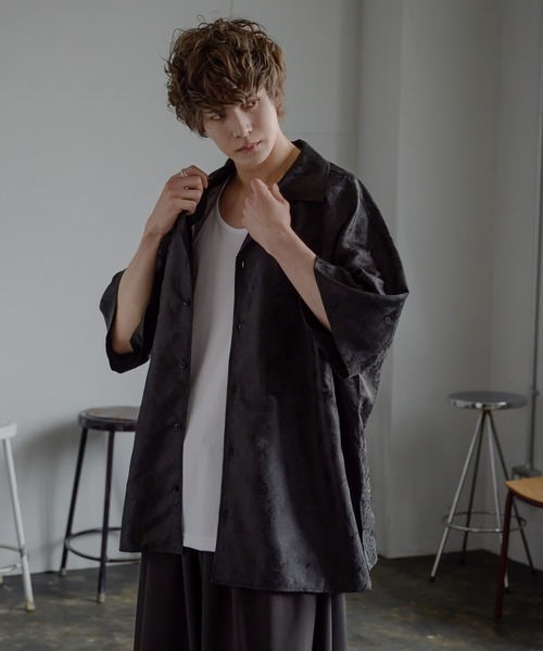 KUUUPY（クーピー）の「Flower Jacquard Open Collar Shirts - フラワージャカード織オープンカラーシャツ（シャツ/ブラウス・メンズ・ブラック・SMALL/MEDIUM/LARGE）」の18枚目の写真