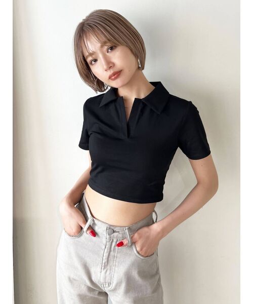 EMODA（エモダ）の「スキッパークロップドトップ（Tシャツ/カットソー・レディース・ホワイト/ブラック/イエロー/ブルー・FREE）」の5枚目の写真