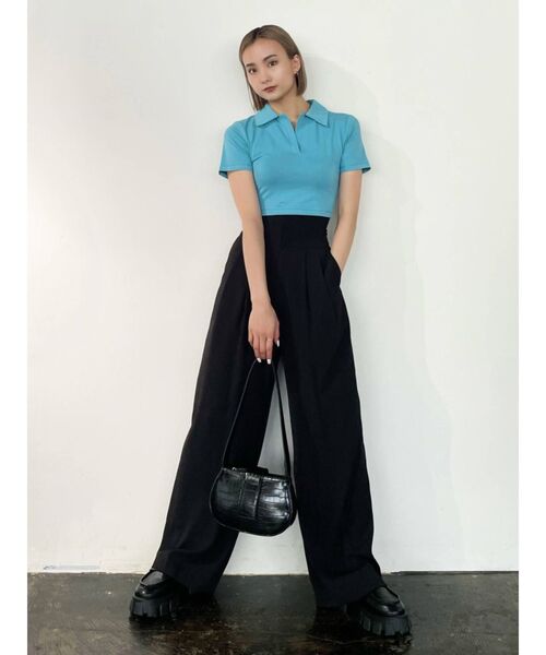 EMODA（エモダ）の「スキッパークロップドトップ（Tシャツ/カットソー・レディース・ホワイト/ブラック/イエロー/ブルー・FREE）」の11枚目の写真