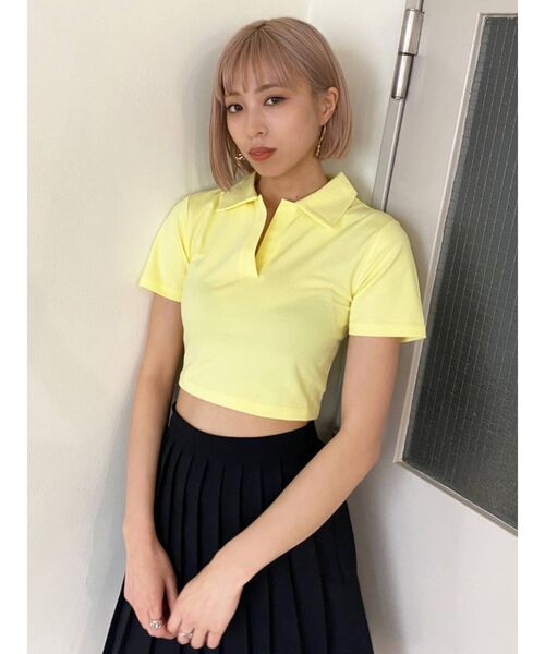 EMODA（エモダ）の「スキッパークロップドトップ（Tシャツ/カットソー・レディース・ホワイト/ブラック/イエロー/ブルー・FREE）」の15枚目の写真