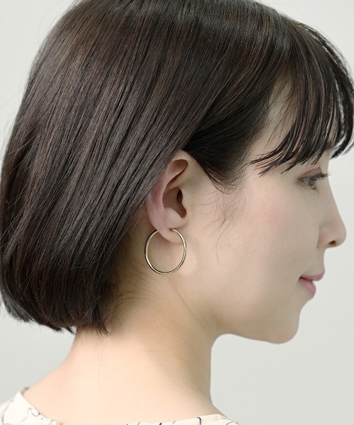 Fun & Daily(ファンアンドデイリー)の「F&D : 3cm フープイヤリング(イヤリング・レディース・ブラック/シルバー/ゴールド・FREE)」の11枚目の写真