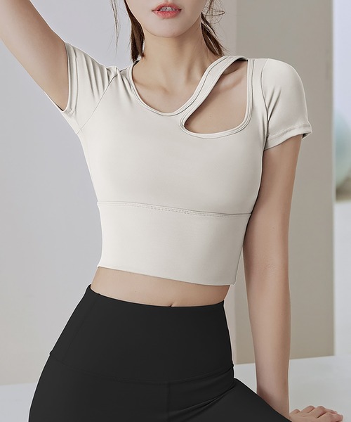 FREE BLUES（フリーブルース）の「カップ付きトレーニングフィットネスウエア/ヨガトップス（スポーツブラ・レディース・ピンク/ブラック/ブルー/アイボリー/グリーン・M/S/L/XL）」の2枚目の写真