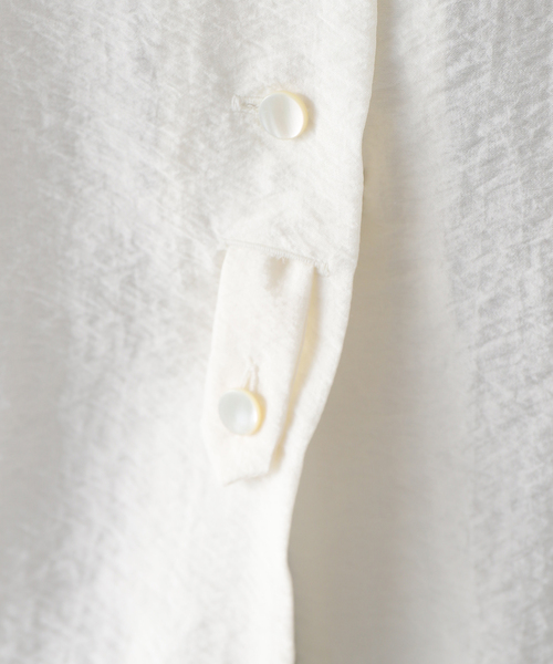 RITO(リト)の「【RITO/リト】STRUCTURE SILK BLOUSE:ブラウス(シャツ/ブラウス・レディース・ホワイト・MEDIUM)」の17枚目の写真
