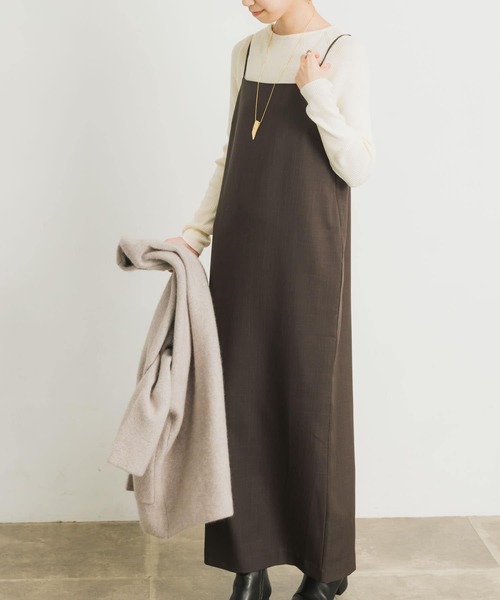 URBAN RESEARCH（アーバンリサーチ）の「ストレートキャミワンピース（ワンピース・レディース・チャコールグレー/ブラック/モカ・38/36）」の16枚目の写真