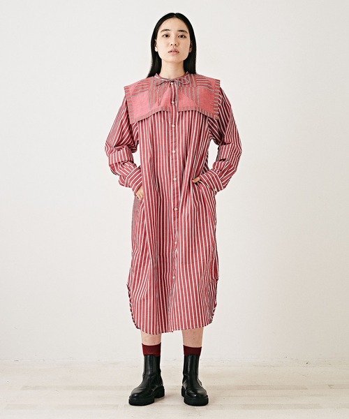 TOBILA(トビラ)の「ストライプリバーシブルつけ襟シャツワンピース(シャツワンピース・レディース・ブルー/レッド/グリーン・M)」の6枚目の写真
