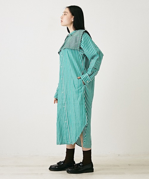 TOBILA(トビラ)の「ストライプリバーシブルつけ襟シャツワンピース(シャツワンピース・レディース・ブルー/レッド/グリーン・M)」の12枚目の写真