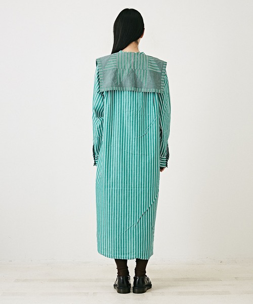 TOBILA(トビラ)の「ストライプリバーシブルつけ襟シャツワンピース(シャツワンピース・レディース・ブルー/レッド/グリーン・M)」の13枚目の写真