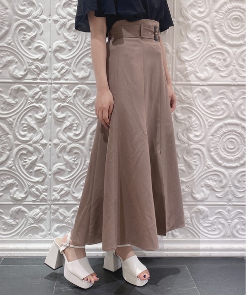 TORTE（トルテ）の「前スリットマーメイドスカート（スカート・レディース・ブルー系その他/ライトブラウン/ブラウン系その他/ベージュ/ブラック/ブラック系その他/グレー系その他・FREE）」の17枚目の写真