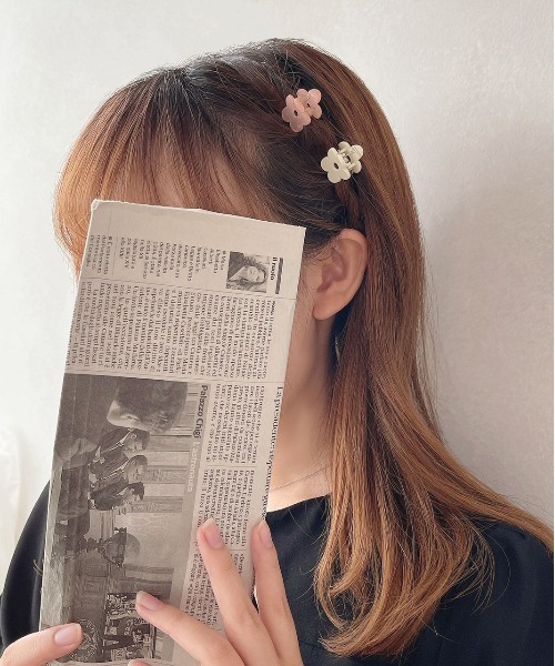 apres jour(アプレジュール)の「【apres jour×ARIAZ】フラワーミニヘアクリップ4SET(バレッタ/ヘアクリップ・レディース・アイボリー/ピンクベージュ・FREE)」の7枚目の写真