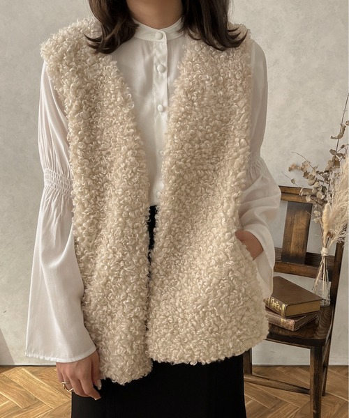 apres jour clair（アプレジュールクレア）の「【apres jour clair】ボアベスト【ZOZOTOWN限定アイテム】（ベスト・レディース・ベージュ/アイボリー・X-LARGE/フリー）」の9枚目の写真