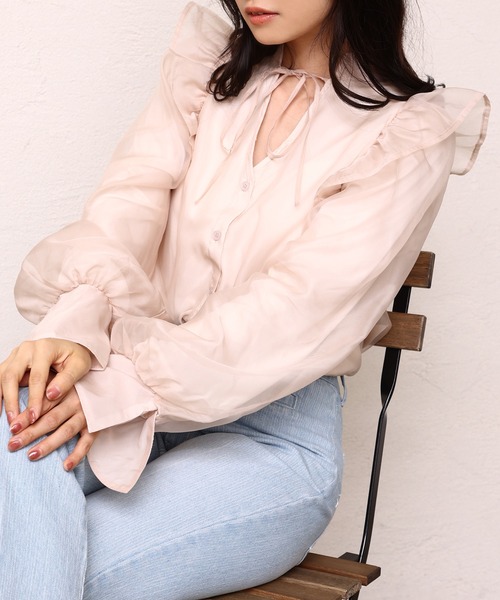 one after another NICE CLAUP(ワンアフターアナザーナイスクラップ)の「フェミニンで上品な印象。前後2WAYリボンブラウス(シャツ/ブラウス・レディース・ベージュ/ブラウン/ホワイト系その他/ブラック系その他・FREE)」の5枚目の写真