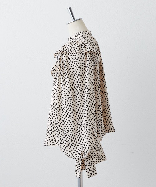 one after another NICE CLAUP(ワンアフターアナザーナイスクラップ)の「フェミニンで上品な印象。前後2WAYリボンブラウス(シャツ/ブラウス・レディース・ベージュ/ブラウン/ホワイト系その他/ブラック系その他・FREE)」の21枚目の写真