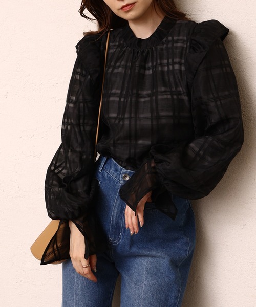 one after another NICE CLAUP(ワンアフターアナザーナイスクラップ)の「フェミニンで上品な印象。前後2WAYリボンブラウス(シャツ/ブラウス・レディース・ベージュ/ブラウン/ホワイト系その他/ブラック系その他・FREE)」の14枚目の写真