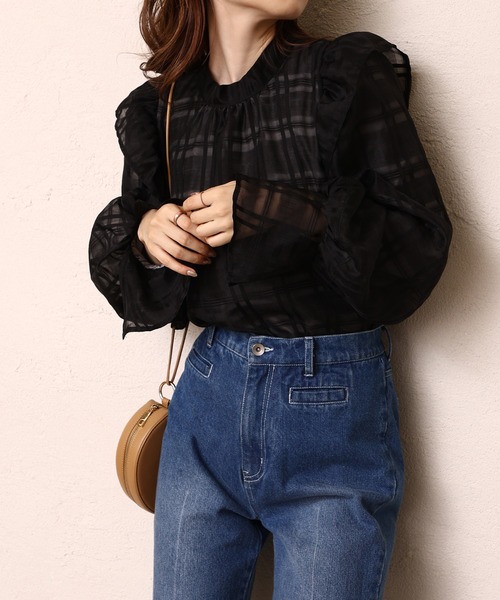 one after another NICE CLAUP(ワンアフターアナザーナイスクラップ)の「フェミニンで上品な印象。前後2WAYリボンブラウス(シャツ/ブラウス・レディース・ベージュ/ブラウン/ホワイト系その他/ブラック系その他・FREE)」の15枚目の写真