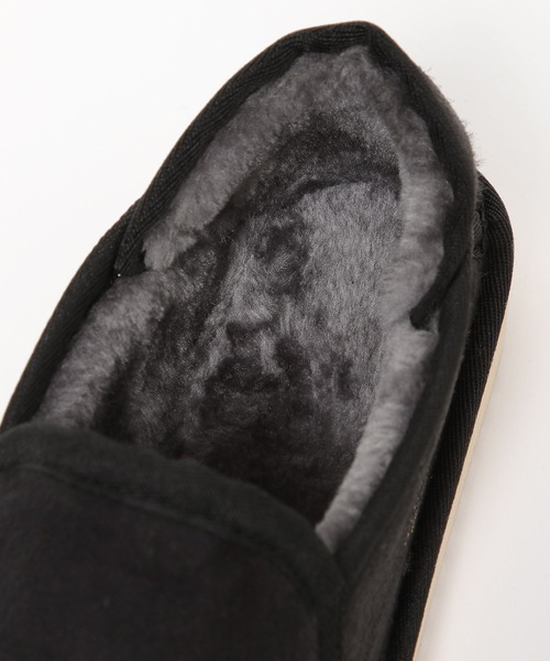 BAYFLOW(ベイフロー)の「フェイクスウェードボアスリッポン(スリッポン・メンズ・ブラック/ベージュ・SMALL/MEDIUM)」の9枚目の写真