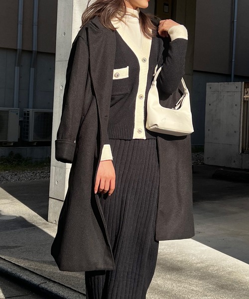 Lamoa(ラモア)の「Lamoa/オーバーサイズ ロングコート(チェスターコート・レディース・ブラック/ブラウン・MEDIUM/LARGE)」の14枚目の写真