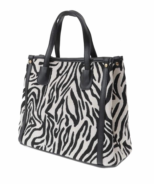 OFUON le MK（オフオンルエムケー）の「【2WAY】アニマル柄スクエアトートバッグ（トートバッグ・レディース・ブラック/ベージュ・38）」の4枚目の写真