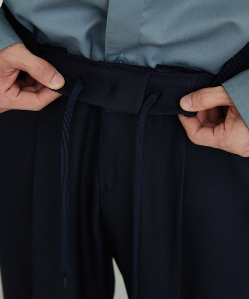 PUBLIC TOKYO（パブリックトウキョウ）の「エバークリースGRツイルストレートスラックス（スラックス・メンズ・ダークグレー/ブラック/ベージュ/ネイビー/グリーン・1/2/4/3）」の20枚目の写真