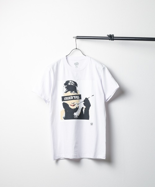 ARCHIVER(アーカイバ)の「【W】【it】【ut18】【Radio Days】AUDREY HEPBURN S/S TEE(Tシャツ/カットソー・メンズ・ホワイト/ブラック・MEDIUM/LARGE/X-LARGE)」の2枚目の写真