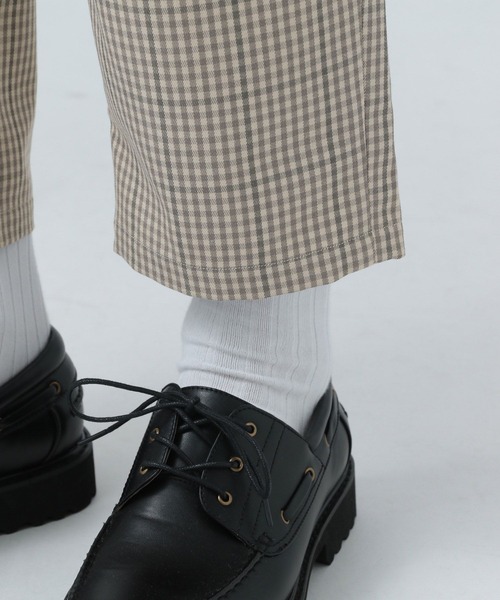 BAYFLOW(ベイフロー)の「T/Rチェッククロップドパンツ(その他パンツ・メンズ・グレー/ベージュ・MEDIUM/LARGE)」の17枚目の写真