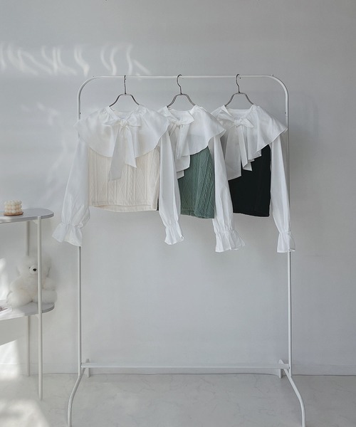 AS KNOW AS plus（アズノゥアズプラス）の「○ケープ衿 ケーブル切替え ボウタイブラウス（シャツ/ブラウス・レディース・ブラック/グリーン/アイボリー・FREE）」の6枚目の写真