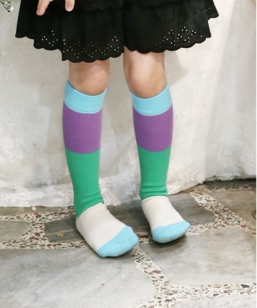Rora(ローラ)の「メイ ニーハイソックス 2colors(ソックス/靴下・キッズ・オレンジ/グリーン・18-20cm/20-22cm/16-18cm)」の15枚目の写真