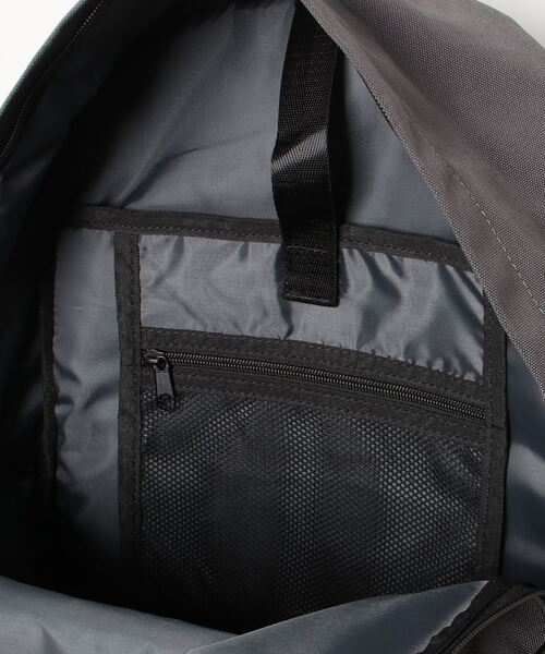 GERRY（ジェリー）の「【GERRY/ジェリー】REPREVE　撥水加工　デイパック　バックパック　ワンポイントブランドロゴ（バックパック/リュック・メンズ・チャコールグレー/ブラウン/ブラック・FREE）」の6枚目の写真
