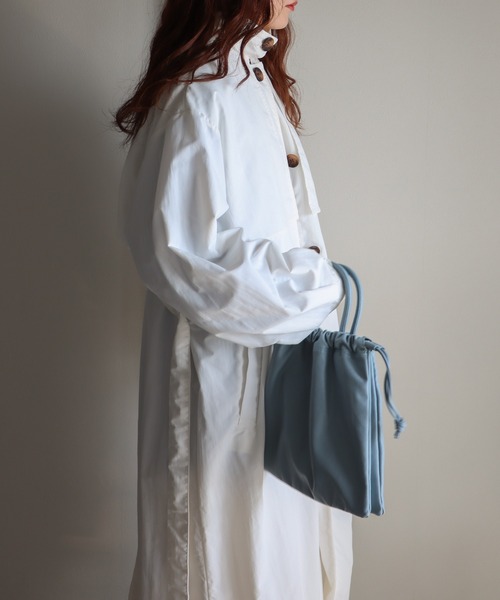 COURO（コウロ）の「ヨーク付き２ｗａｙカラーナイロンステンカラーコート（ステンカラーコート・レディース・ブラック/グリーン/オフホワイト/ベージュ/マスタード・L/M）」の11枚目の写真