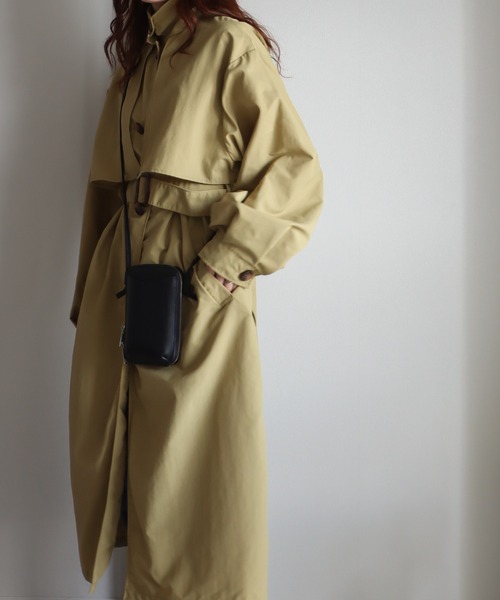 COURO（コウロ）の「ヨーク付き２ｗａｙカラーナイロンステンカラーコート（ステンカラーコート・レディース・ブラック/グリーン/オフホワイト/ベージュ/マスタード・L/M）」の8枚目の写真
