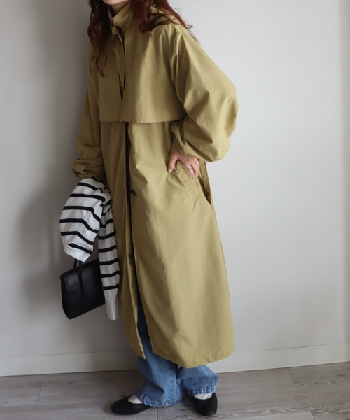 COURO（コウロ）の「ヨーク付き２ｗａｙカラーナイロンステンカラーコート（ステンカラーコート・レディース・ブラック/グリーン/オフホワイト/ベージュ/マスタード・L/M）」の22枚目の写真