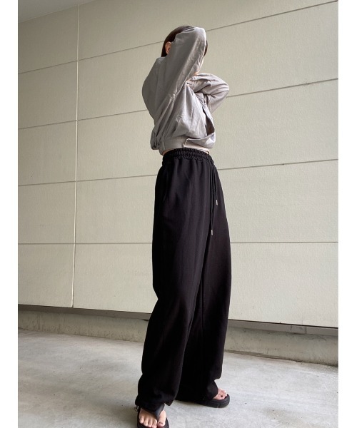 AMAIL(アマイル)の「Green tea pants(スウェットパンツ・レディース・グリーン/ブラック・FREE)」の14枚目の写真