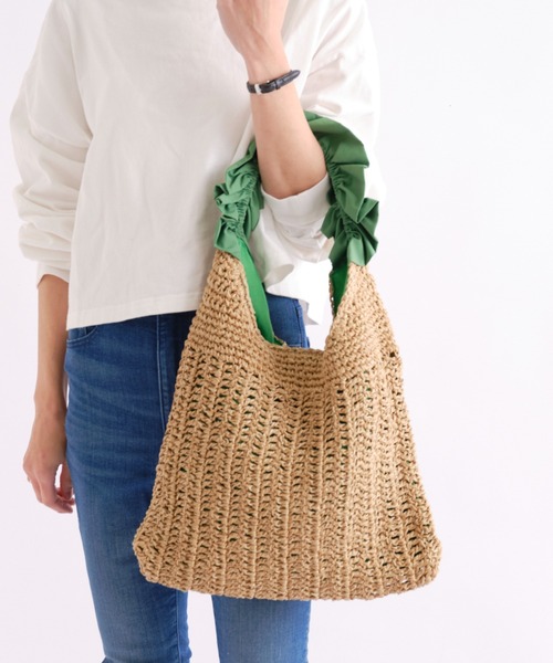 cache cache（カシュ カシュ）の「フリルワンハンドルトート（トートバッグ・レディース・ベージュ/ラベンダー/グリーン/ブラック・フリー）」の4枚目の写真