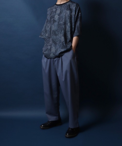 ANPAS（アンパス）の「Total Pattern Print Big Silhouette Thickness Oversized T-shirt/総柄プリント ビッグシルエット とろみTシャツ セットアップ対応（Tシャツ/カットソー・メンズ・グレー系その他/ブラック系その他3/ブラウン系その他2/ブラック系その他2/ブラウン系その他/ブラック系その他・L/M）」の8枚目の写真