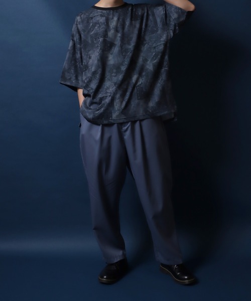 ANPAS（アンパス）の「Total Pattern Print Big Silhouette Thickness Oversized T-shirt/総柄プリント ビッグシルエット とろみTシャツ セットアップ対応（Tシャツ/カットソー・メンズ・グレー系その他/ブラック系その他3/ブラウン系その他2/ブラック系その他2/ブラウン系その他/ブラック系その他・L/M）」の7枚目の写真