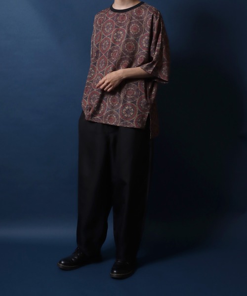 ANPAS（アンパス）の「Total Pattern Print Big Silhouette Thickness Oversized T-shirt/総柄プリント ビッグシルエット とろみTシャツ セットアップ対応（Tシャツ/カットソー・メンズ・グレー系その他/ブラック系その他3/ブラウン系その他2/ブラック系その他2/ブラウン系その他/ブラック系その他・L/M）」の12枚目の写真