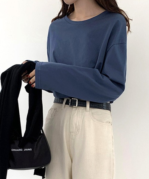 Dewlily(デューリリー)の「オーバーサイズロングTシャツ(Tシャツ/カットソー・レディース・ブラック/ホワイト/ブルー/オレンジ/パープル・M/L/XL)」の7枚目の写真
