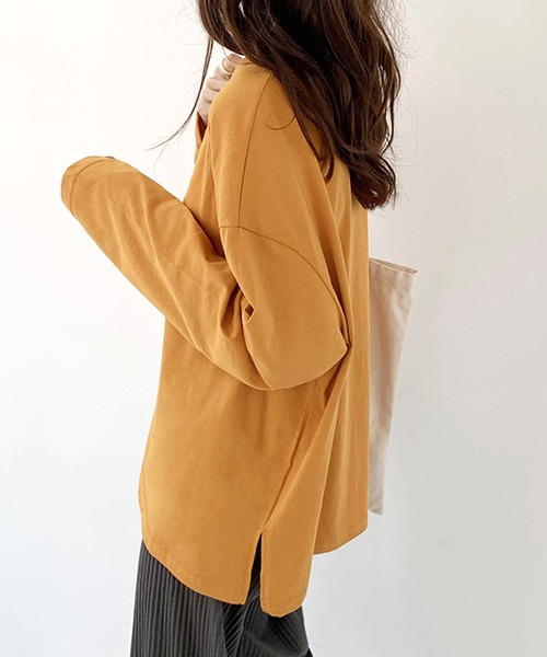 Dewlily(デューリリー)の「オーバーサイズロングTシャツ(Tシャツ/カットソー・レディース・ブラック/ホワイト/ブルー/オレンジ/パープル・M/L/XL)」の13枚目の写真