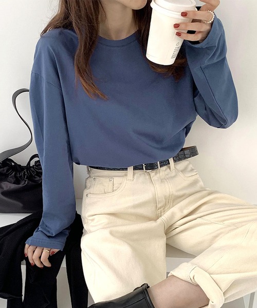 Dewlily(デューリリー)の「オーバーサイズロングTシャツ(Tシャツ/カットソー・レディース・ブラック/ホワイト/ブルー/オレンジ/パープル・M/L/XL)」の14枚目の写真